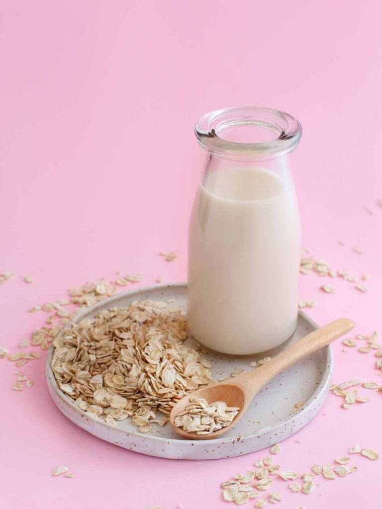 leche con hojuelas de avena receta saludable para el desayuno
